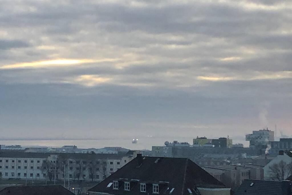 Yachtpanorama Weser Und Yachthafenblick 1 Zi 7Og Bremerhaven Bagian luar foto